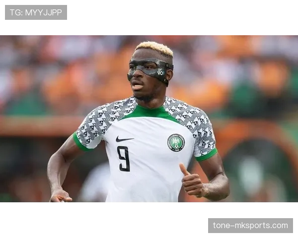 奥斯梅恩荣膺2023非洲最佳球员，状态回升彰显强劲竞争力